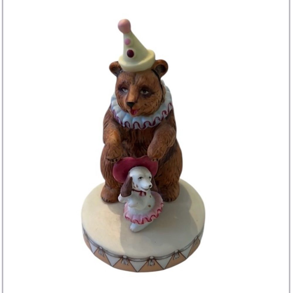 Vintage 1983 Wallace Berrie Circus Royale #9611 Bear with Dog EVC